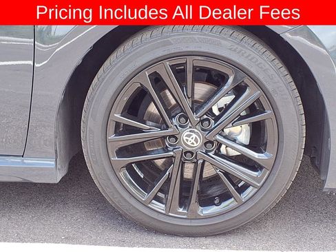 Used 2025 Toyota Camry SE w/ Convenience Package FWD image 9