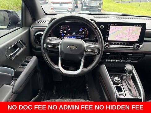 Used 2025 Chevrolet Colorado Z71 AWD/4WD image 15