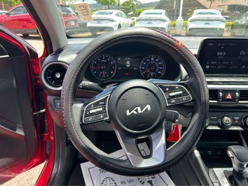 Used 2024 Kia Forte LXS FWD image 6