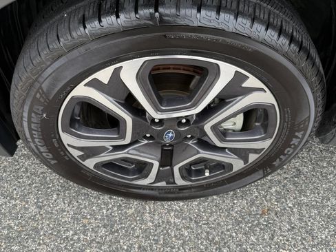 Used 2023 Subaru Ascent Limited AWD/4WD image 9