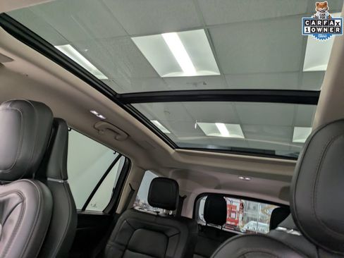 Used 2023 Lincoln Aviator Reserve w/ Equipment Group 201A AWD/4WD image 22
