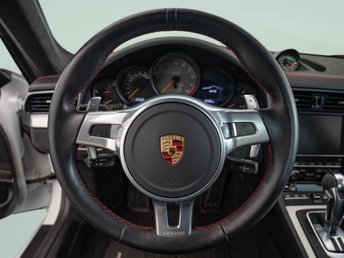 Used 2014 Porsche 911 GT3 RWD image 12