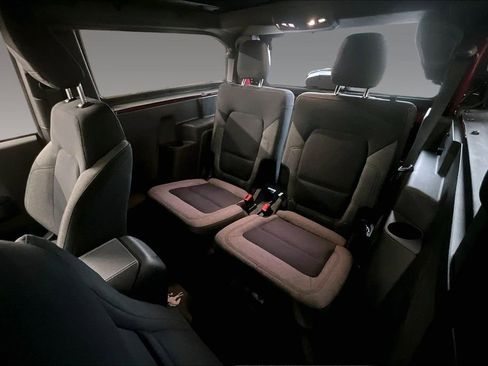 Used 2025 Ford Bronco 2-Door image 15