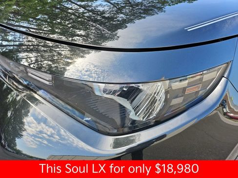 Used 2025 Kia Soul LX FWD image 13