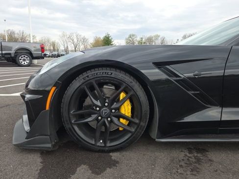 Used 2016 Chevrolet Corvette Stingray Convertible w/ 3LT Preferred Equipment Group image 20