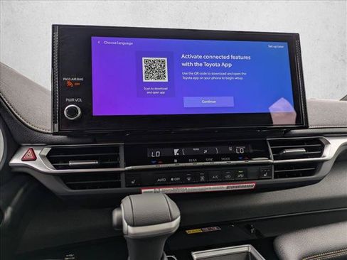 New 2026 Toyota Sienna XLE Woodland Edition AWD/4WD image 12