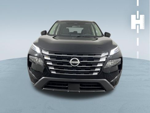 Used 2026 Nissan Rogue SV FWD image 3