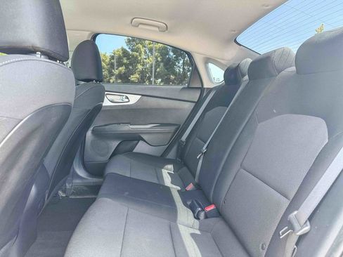 Used 2023 Kia Forte LXS FWD image 17
