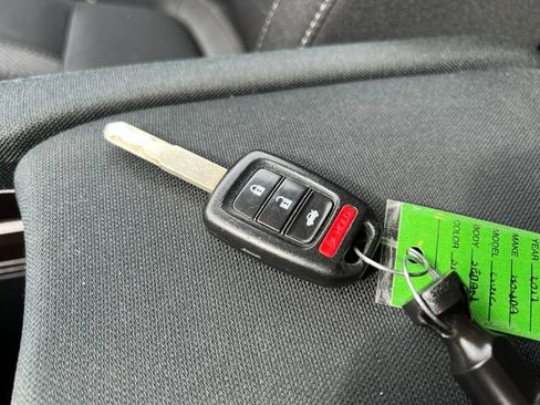 Used 2017 Honda Civic LX image 29