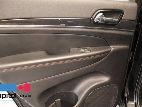 Used 2021 Jeep Grand Cherokee Trailhawk w/ Trailhawk Luxury Group AWD/4WD image 33