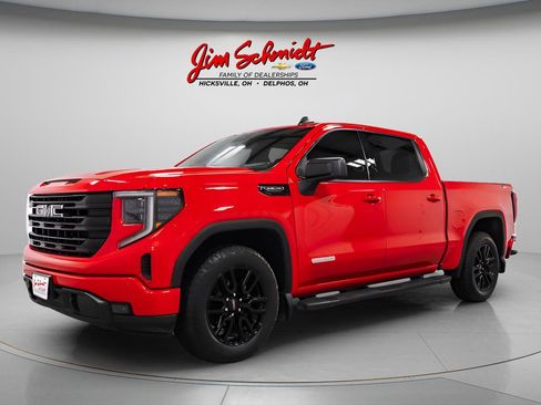 Used 2023 GMC Sierra 1500 Elevation w/ X31 Off-Road Package AWD/4WD image 3