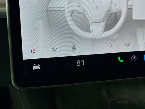 Used 2022 Tesla Model Y Long Range image 26