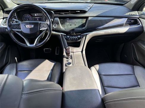 Used 2023 Cadillac XT6 Sport image 17
