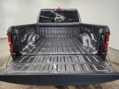 New 2026 RAM 1500 4x4 Crew Cab image 19