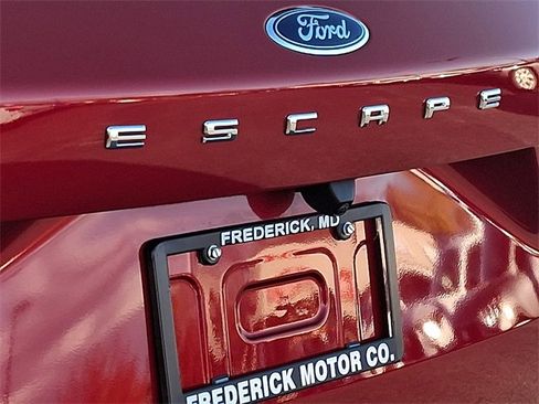 New 2025 Ford Escape ST-Line w/ Tech Pack #1 image 19