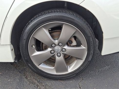 Used 2015 Toyota Prius Four image 29