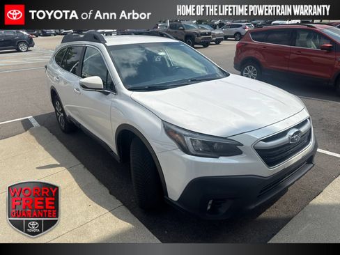 Used 2021 Subaru Outback Premium AWD/4WD image 1