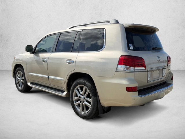 Used 2013 Lexus LX 570 4WD w/ Luxury Pkg image 7