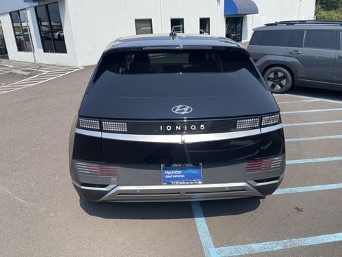 Certified 2024 Hyundai Ioniq 5 SEL RWD image 4