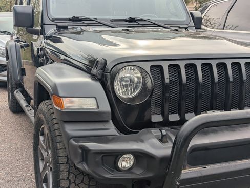 Used 2018 Jeep Wrangler Unlimited Sport S image 5