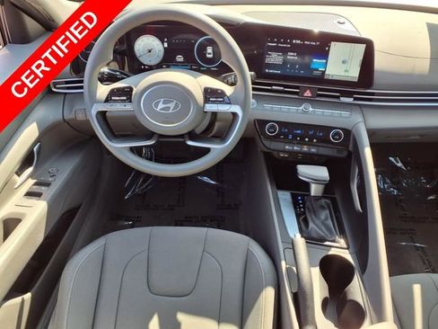 Certified 2024 Hyundai Elantra SEL image 17