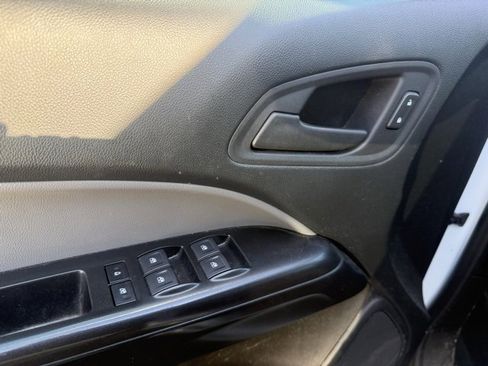 Used 2022 Chevrolet Colorado W/T w/ WT Convenience Package image 11