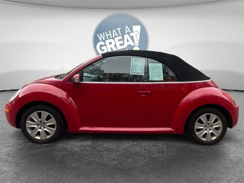 Used 2008 Volkswagen Beetle S image 7