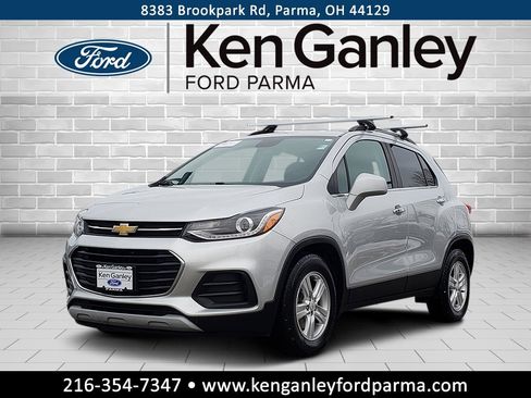 Used 2020 Chevrolet Trax LT w/ LT Convenience Package image 1