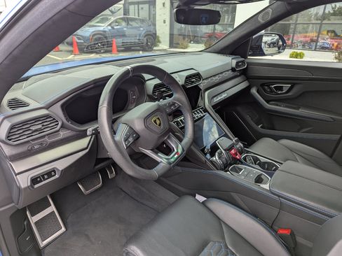 Used 2021 Lamborghini Urus image 13