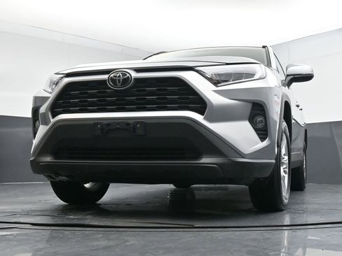 Used 2020 Toyota RAV4 XLE image 34