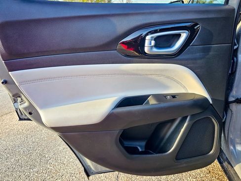 Certified 2022 Jeep Compass Limited image 28