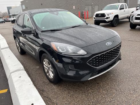 Certified 2022 Ford Escape SE image 20