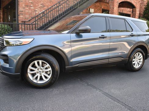 Used 2020 Ford Explorer 4WD w/ Class III Trailer Tow Package image 48