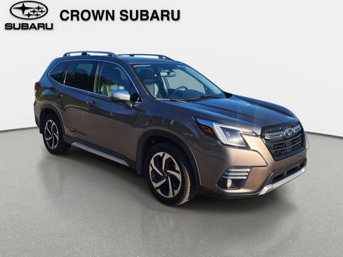 Used 2023 Subaru Forester Touring AWD/4WD image 7