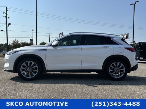 Used 2021 INFINITI QX50 Luxe image 2