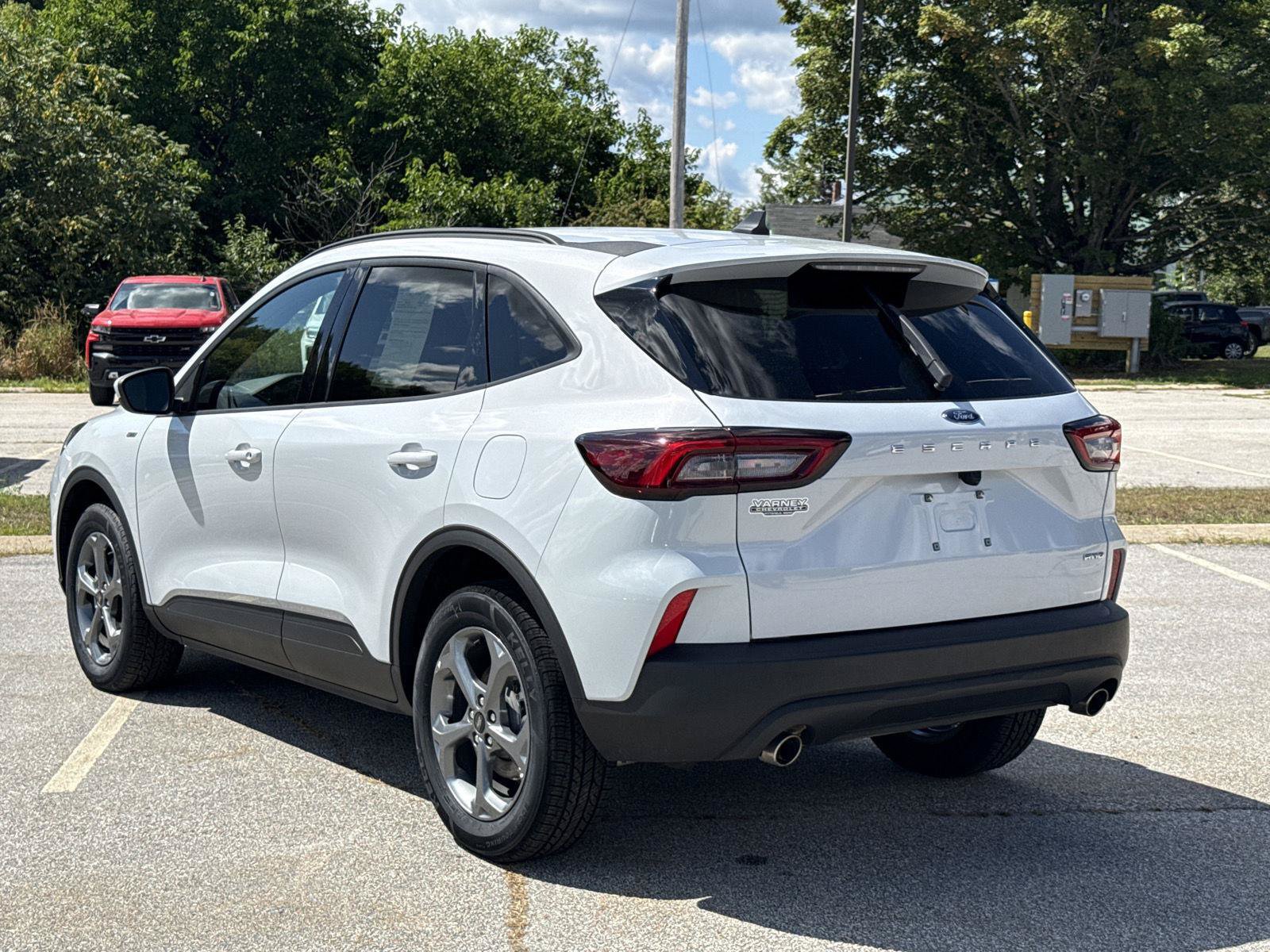 Used 2025 Ford Escape ST-Line Select AWD/4WD image 5
