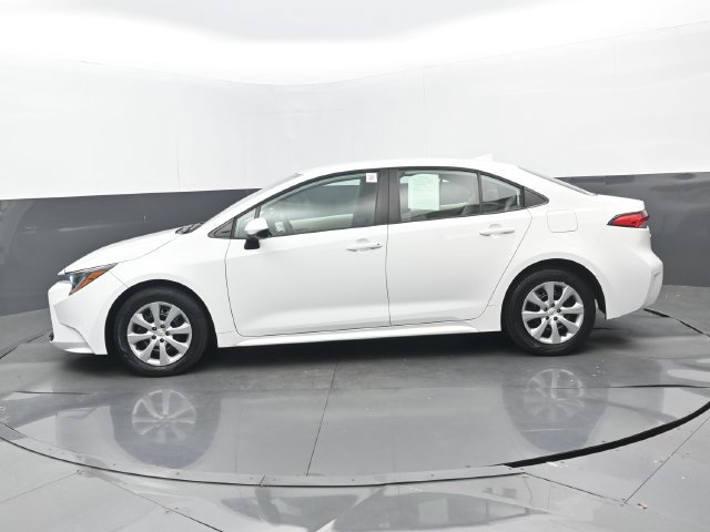 Used 2024 Toyota Corolla LE FWD image 20