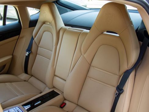 Used 2022 Porsche Panamera 4S AWD/4WD image 22