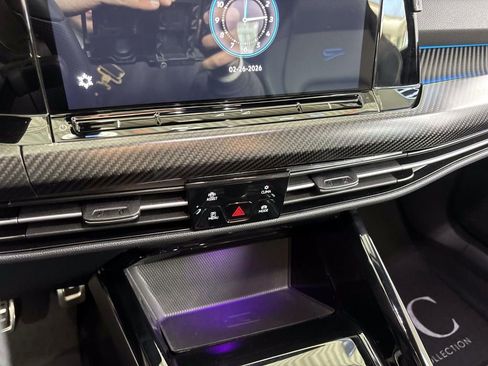 Used 2023 Volkswagen Golf 20th Anniversary Edition image 20