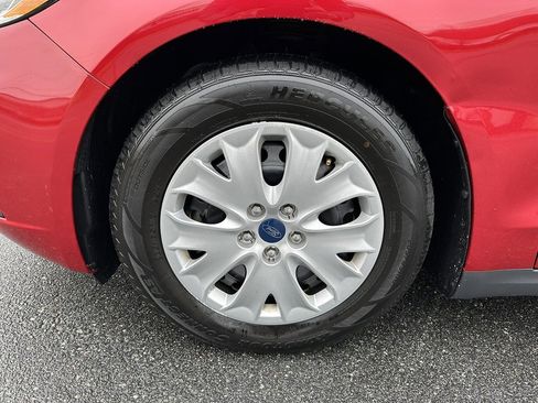 Used 2020 Ford Fusion S image 10