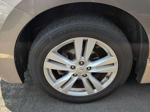 Used 2015 Nissan Quest SL FWD image 14