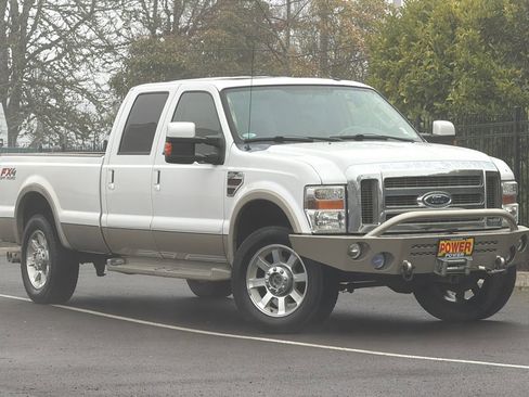 Used 2010 Ford F250 King Ranch image 2