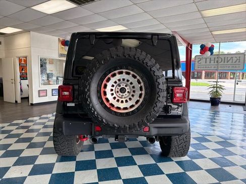 Used 2019 Jeep Wrangler Unlimited Rubicon AWD/4WD image 6