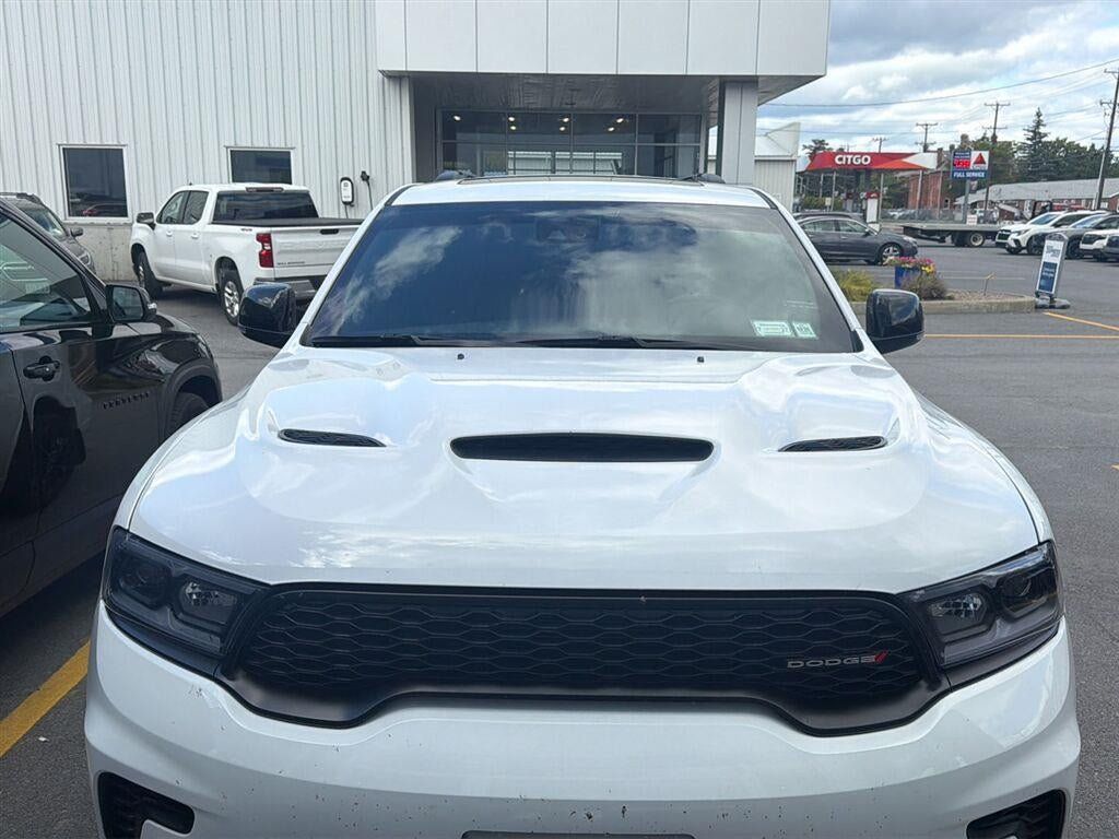 Used 2025 Dodge Durango GT AWD/4WD image 2