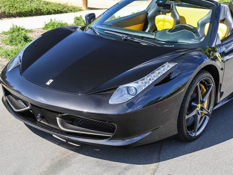Used 2013 Ferrari 458 Spider RWD image 20