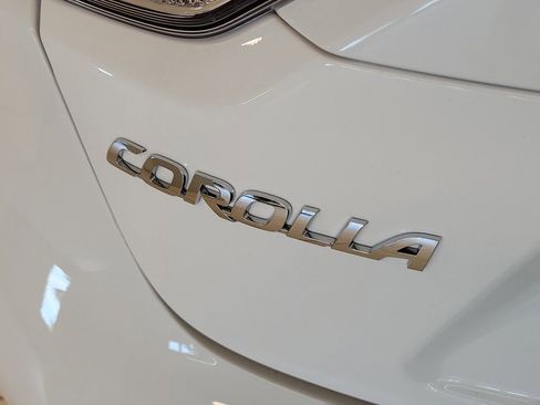 Used 2024 Toyota Corolla LE image 8