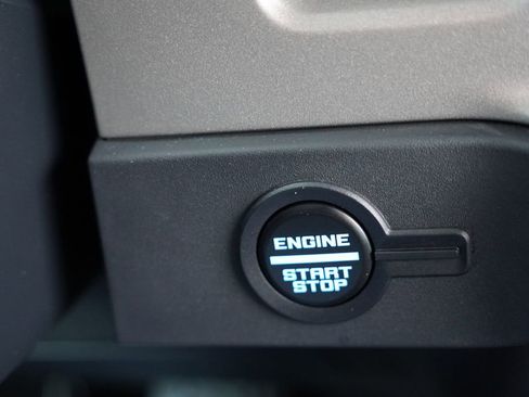 Certified 2025 Ford Bronco Outer Banks w/ Sasquatch Package image 31