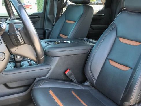 Used 2022 GMC Sierra 1500 AT4 w/ Sierra Safety Plus Package AWD/4WD image 14