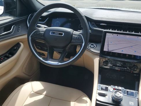 New 2025 Jeep Grand Cherokee L Limited w/ Black Appearance Package image 13