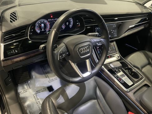 Used 2020 Audi Q7 3.0T Prestige w/ Prestige Package AWD/4WD image 13